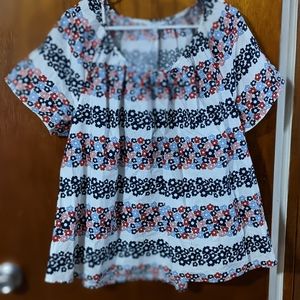 Crown & Ivy Women's Top XXL